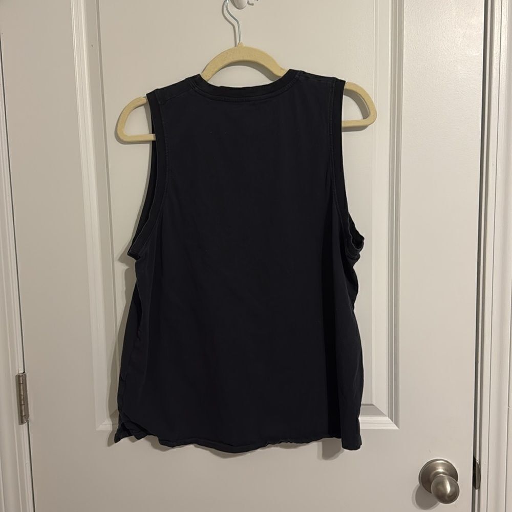 Black Fabletics Tank - Picture 4 of 4
